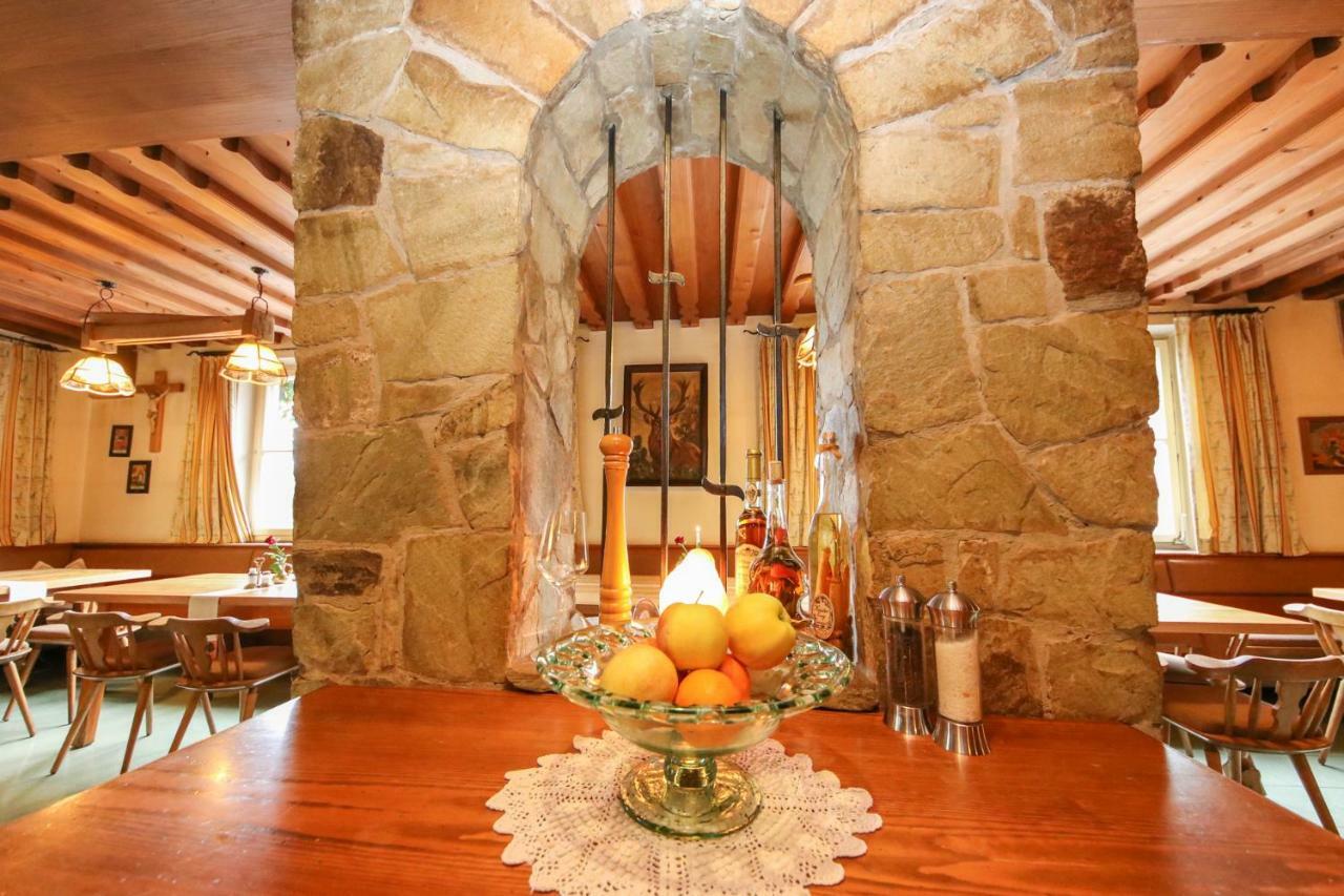 מלון סנט אולריך אם פילרסי Gasthof St. Adolari מראה חיצוני תמונה